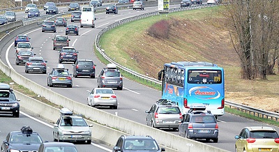 اتوبوس گردشگران