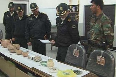 کشف اشیاء باستانی