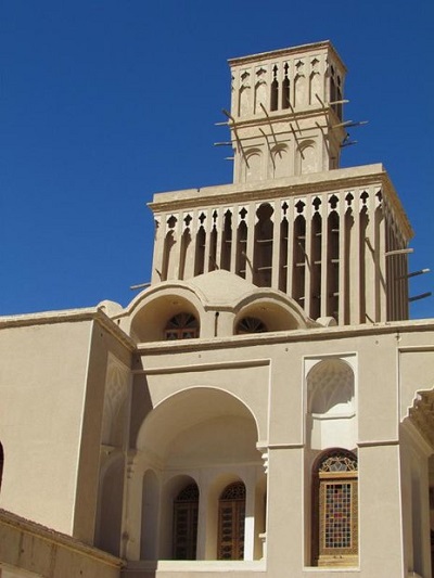 بادگیر خانه تاریخی آقازاده