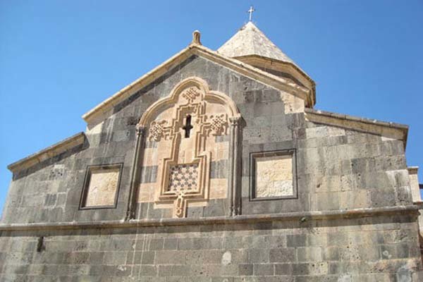 آثار تاریخی