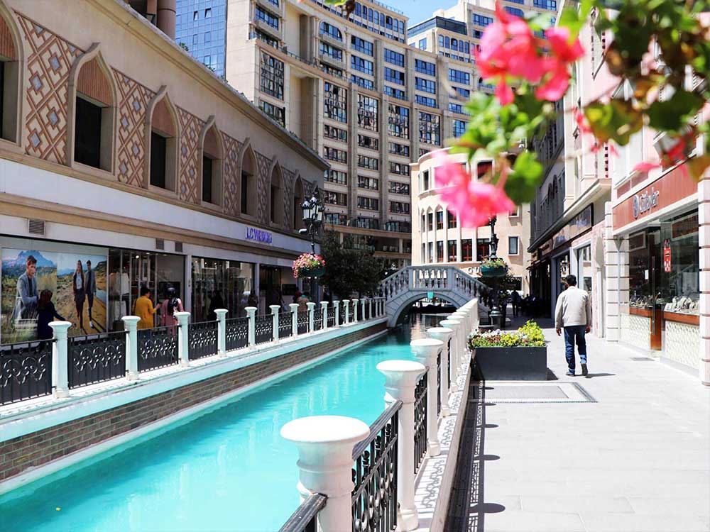 مرکز خرید ونیزیا استانبول